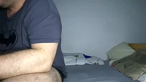 Snapshot of bury703709 chatting on February 2025 01:14:02 PM Creazy dad online show from February 2025 01:14:02 PM