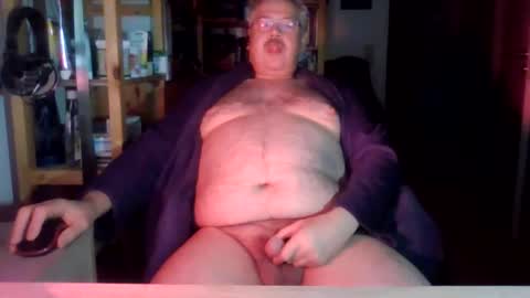 Snapshot of busibaer666 chatting on January 2025 10:17:01 PM busi online show from January 2025 10:17:01 PM