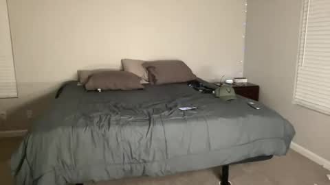 Pocket Daddy cockring gaycouple cockring lovense daddy online show from December 2024 02:24:01 AM