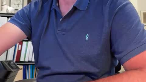 Snapshot of bustinout99 chatting on September 2025 07:57:01 PM afternoon wood online show from September 2025 07:57:01 PM