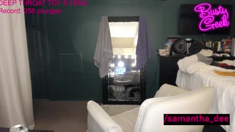 Snapshot of busty_geek48 chatting on September 2025 02:55:01 AM Samantha Dee online show from September 2025 02:55:01 AM