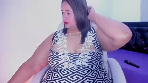 busty juicyy online show from February 2026 12:35:02 PM