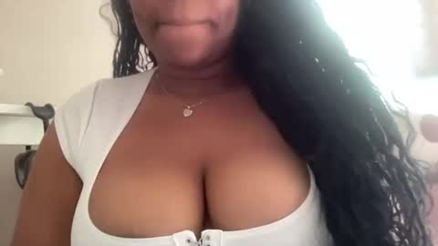 bustylolaa online show from September 2025 12:32:01 PM