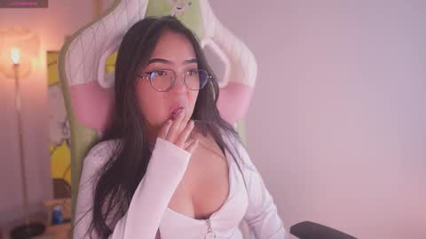 zafiro online show from November 2025 07:24:01 PM