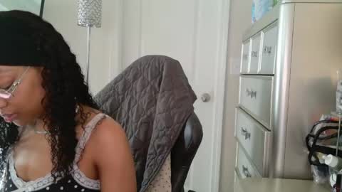 butterfly booty online show from May 2026 12:57:01 PM