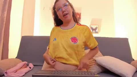 BUNNY BELLA online show from June 2026 03:23:02 AM