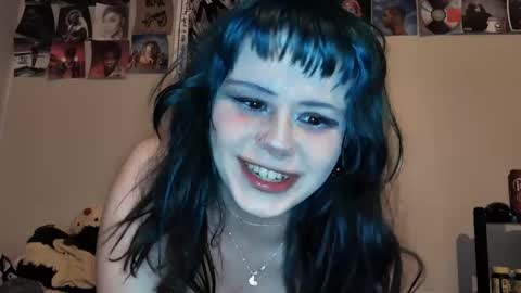 Snapshot of bvnny420 chatting on December 2024 09:50:02 PM River online show from December 2024 09:50:02 PM