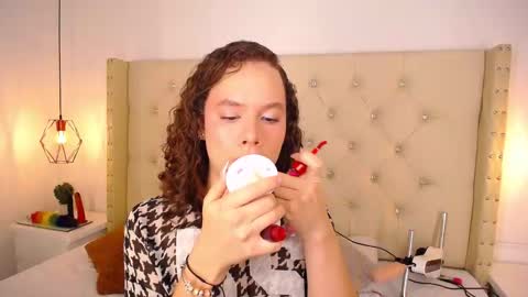 bycandy_ online show from November 2025 01:33:02 PM