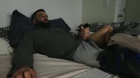 Snapshot of c2cmee chatting on October 2025 12:35:01 PM c2cmee online show from October 2025 12:35:01 PM