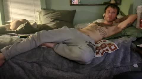 1DontR3member online show from November 2025 07:00:02 AM