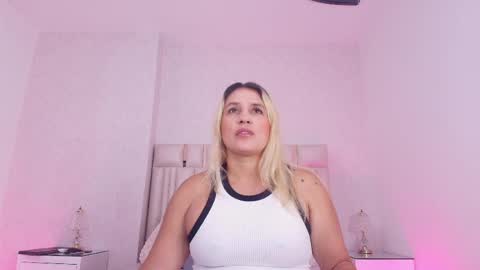 Carolina online show from April 2026 03:00:01 AM