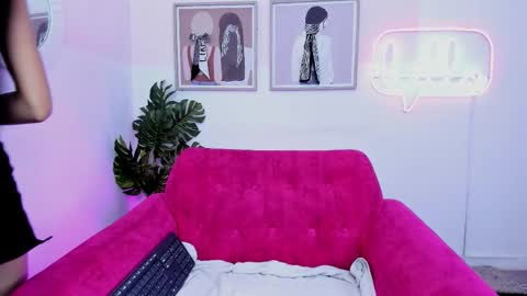 Caaty online show from November 2025 07:38:01 PM