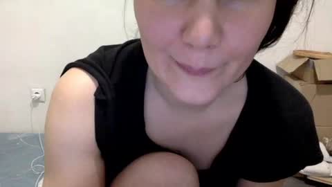 Lamb online show from December 2025 06:57:02 PM