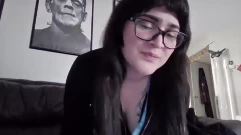 Snapshot of cakebatterbitch chatting on December 2024 10:12:01 PM cakebatterbitch online show from December 2024 10:12:01 PM