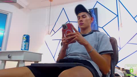 Snapshot of calavalerio chatting on December 2024 08:10:02 PM Valerio online show from December 2024 08:10:02 PM