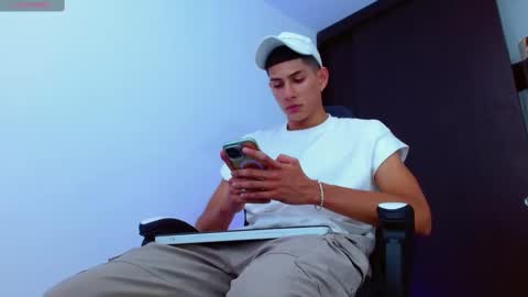 Snapshot of calavalerio chatting on February 2025 07:52:02 PM Valerio online show from February 2025 07:52:02 PM