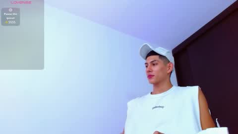 Snapshot of calavalerio chatting on February 2025 08:20:02 PM Valerio online show from February 2025 08:20:02 PM