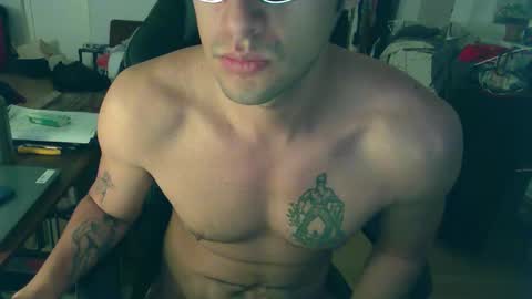 calientecalientee online show from October 2025 09:56:01 PM