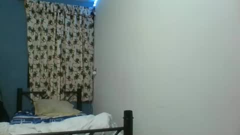 Snapshot of calienteh0t chatting on December 2024 07:39:01 AM calienteh0t online show from December 2024 07:39:01 AM