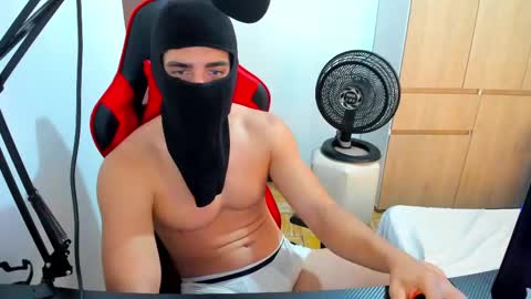 calihotcaliente27 online show from December 2024 06:21:01 PM