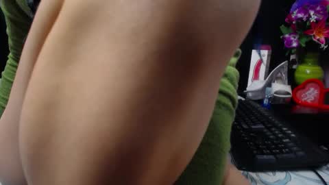 Snapshot of calipso_swet chatting on January 2025 04:57:02 AM Calipso Swet online show from January 2025 04:57:02 AM