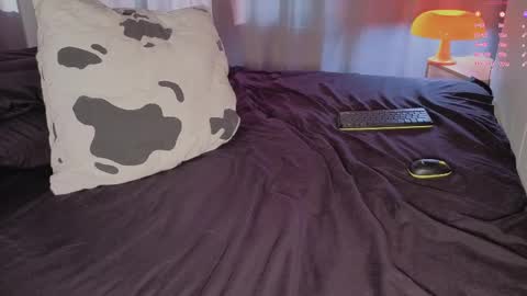 Nancy  Please thumbs up me  online show from April 2026 02:00:02 PM