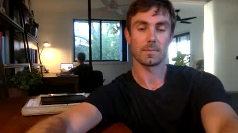 Snapshot of call_me__tink chatting on March 2026 07:03:01 AM call_me__tink online show from March 2026 07:03:01 AM