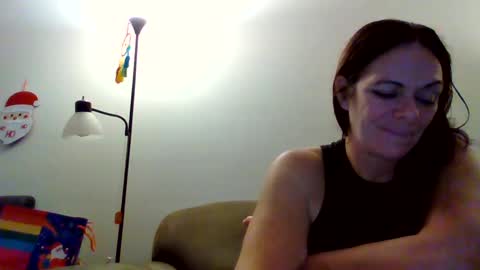 Calli online show from December 2024 06:14:02 AM