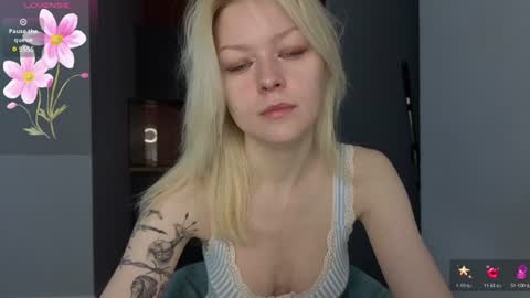 Snapshot of callista_a chatting on June 2026 02:34:01 AM Robin online show from June 2026 02:34:01 AM
