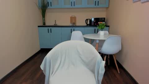 Im Margo where is my Joker  online show from November 2025 01:10:01 PM