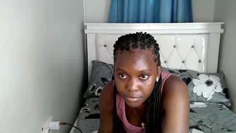 Snapshot of callmemonday chatting on September 2025 06:38:01 AM Monday online show from September 2025 06:38:01 AM