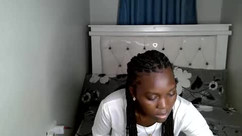 Snapshot of callmemonday chatting on September 2025 10:24:02 PM Monday online show from September 2025 10:24:02 PM