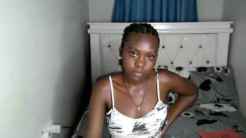 Snapshot of callmemonday chatting on September 2025 08:01:01 PM Monday online show from September 2025 08:01:01 PM