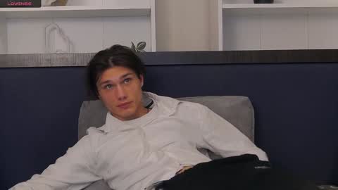 Snapshot of calvin_cay chatting on January 2025 08:01:01 PM Calvin online show from January 2025 08:01:01 PM