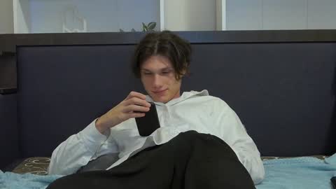 Snapshot of calvin_cay chatting on January 2025 07:45:02 PM Calvin online show from January 2025 07:45:02 PM