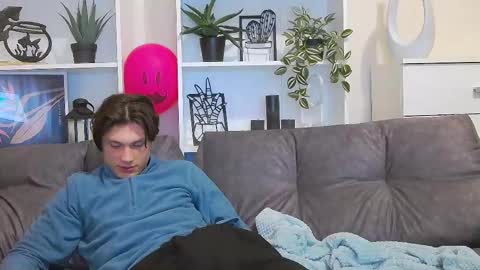 Snapshot of calvin_cay chatting on February 2025 10:53:01 PM Calvin online show from February 2025 10:53:01 PM