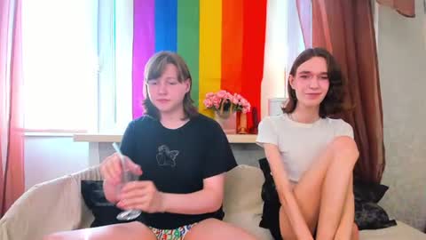 Snapshot of calvin_kevin_grem chatting on June 2026 04:15:02 AM Calvin Kevin Grem online show from June 2026 04:15:02 AM
