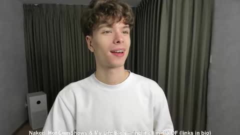 Snapshot of calvin_loves_you chatting on October 2025 02:06:02 PM Hey I am Calvin online show from October 2025 02:06:02 PM