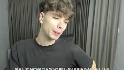 Snapshot of calvin_loves_you chatting on December 2025 02:23:01 PM Hey I am Calvin online show from December 2025 02:23:01 PM