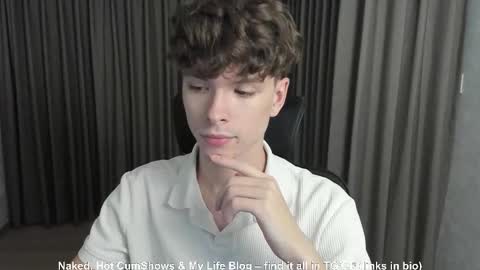 Snapshot of calvin_loves_you chatting on December 2025 02:15:01 PM Hey I am Calvin online show from December 2025 02:15:01 PM