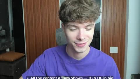 Hey I am Calvin  online show from April 2026 05:24:02 PM