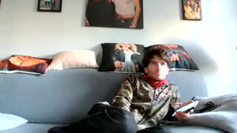 calvinb8611 online show from June 2026 11:51:02 PM