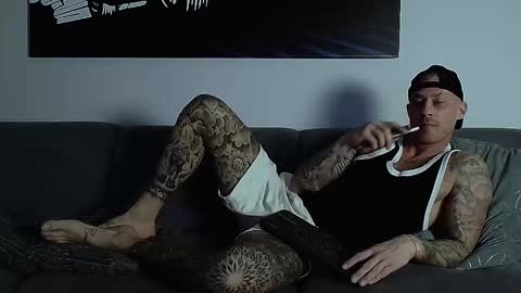 Snapshot of calvinhunt69 chatting on October 2025 08:51:02 PM Calvin online show from October 2025 08:51:02 PM