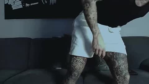 Snapshot of calvinhunt69 chatting on December 2025 11:55:02 PM Calvin online show from December 2025 11:55:02 PM