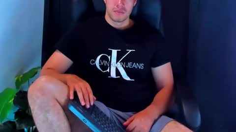 camara110 online show from January 2025 08:15:02 PM