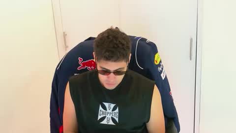 camara110 online show from December 2025 02:21:01 AM