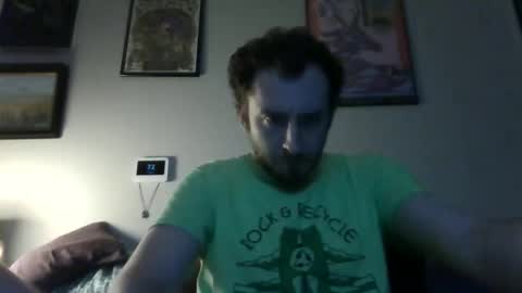 SafeSax online show from November 2025 07:33:02 AM