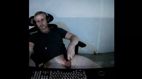 Snapshot of camcrusader chatting on September 2025 08:20:02 PM herp derp online show from September 2025 08:20:02 PM