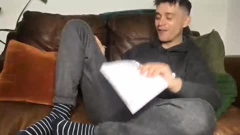 CamDoAttitude online show from November 2025 12:49:01 PM