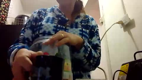 Mara Catalina Romero Ordez online show from October 2025 05:12:02 PM